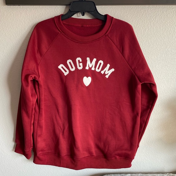 Tops - Dog Mom Sweatshirt